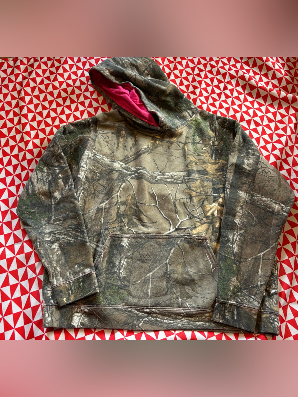Ladies large realtree camo hoodie